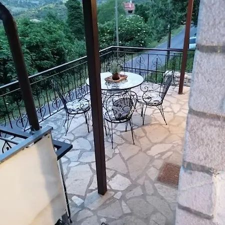 شقة Pera Vrisi Zátouna