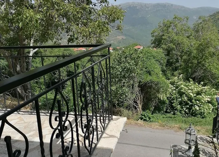 아파트 Pera Vrisi Zátouna